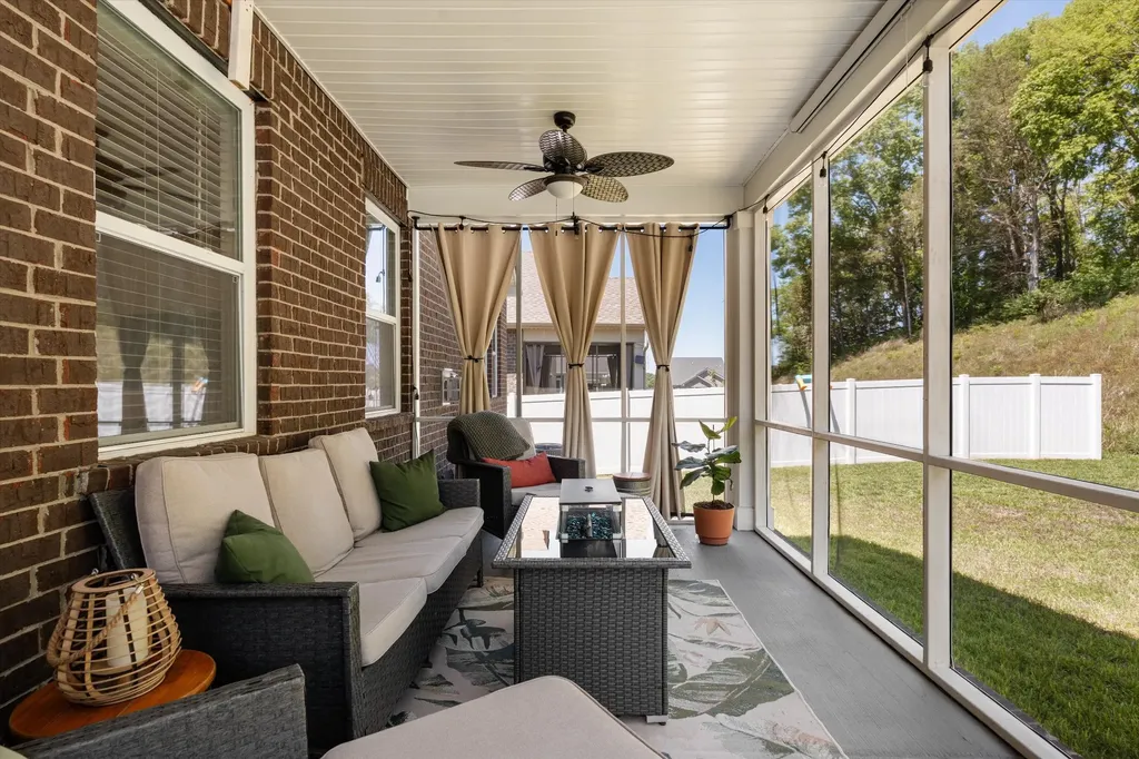 1077 Pebble Run Road Hendersonville TN 37075