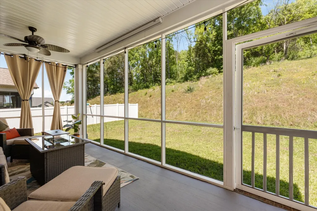 1077 Pebble Run Road Hendersonville TN 37075