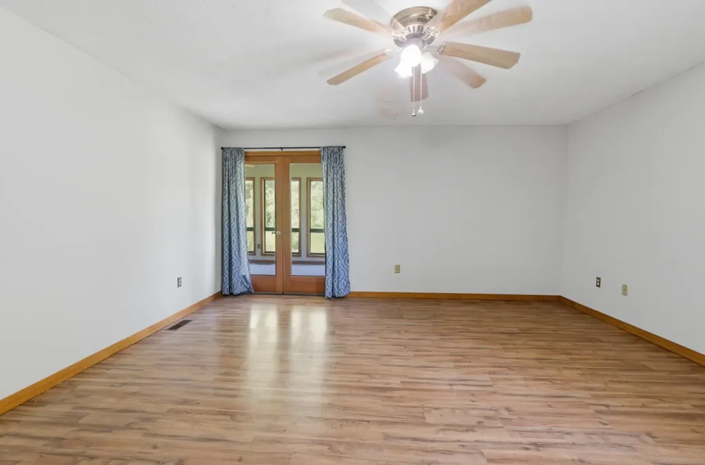356 Old Lexington Highway Parsons TN 38363