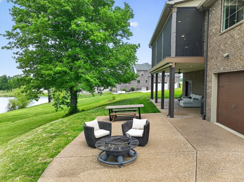 1228 Ballentrace Boulevard Lebanon TN 37087