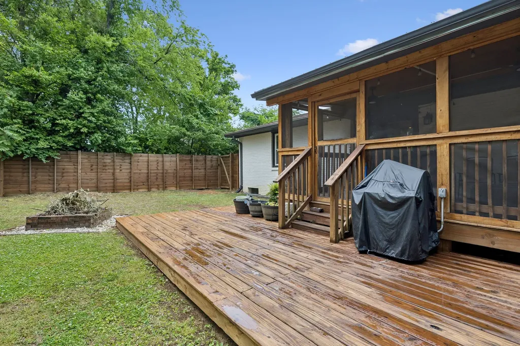 2403 Underwood Street Nashville TN 37208