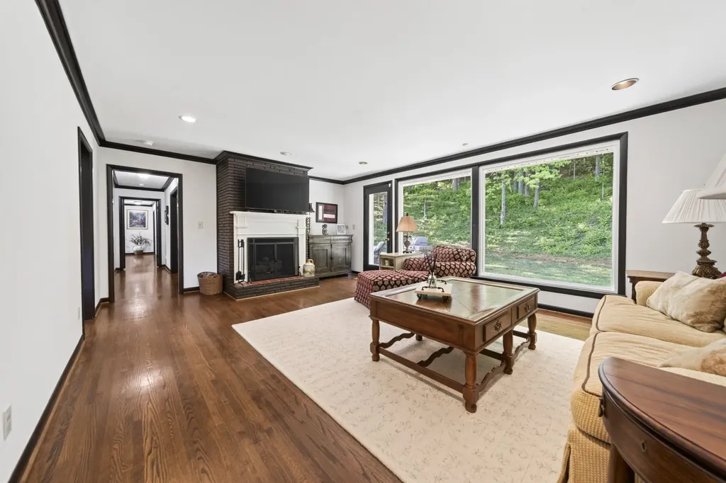 2148 Timberwood Drive Nashville TN 37215