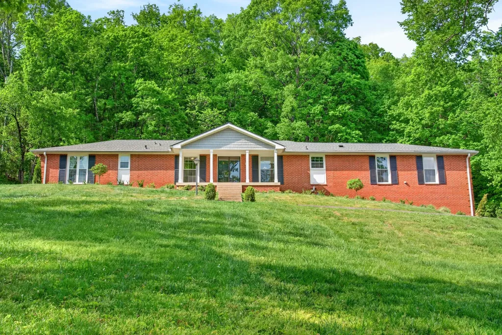 2148 Timberwood Drive Nashville TN 37215