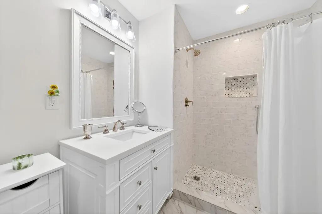 2148 Timberwood Drive Nashville TN 37215