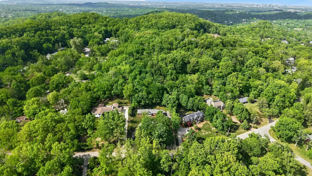 2148 Timberwood Drive Nashville TN 37215
