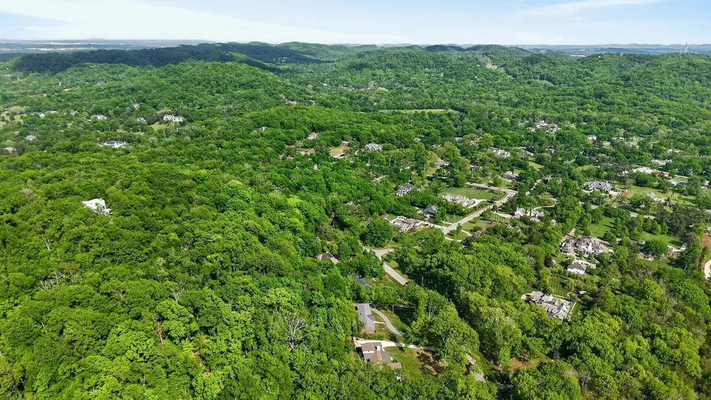 2148 Timberwood Drive Nashville TN 37215