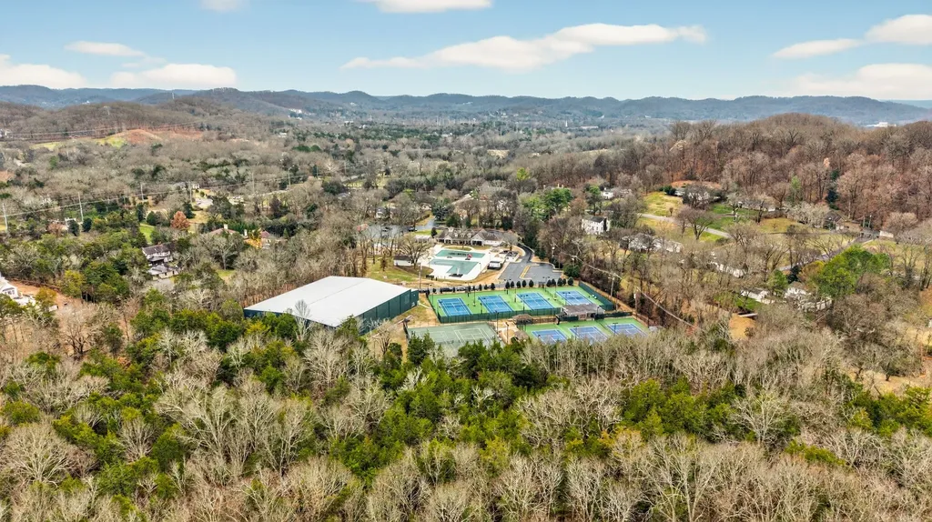 2148 Timberwood Drive Nashville TN 37215