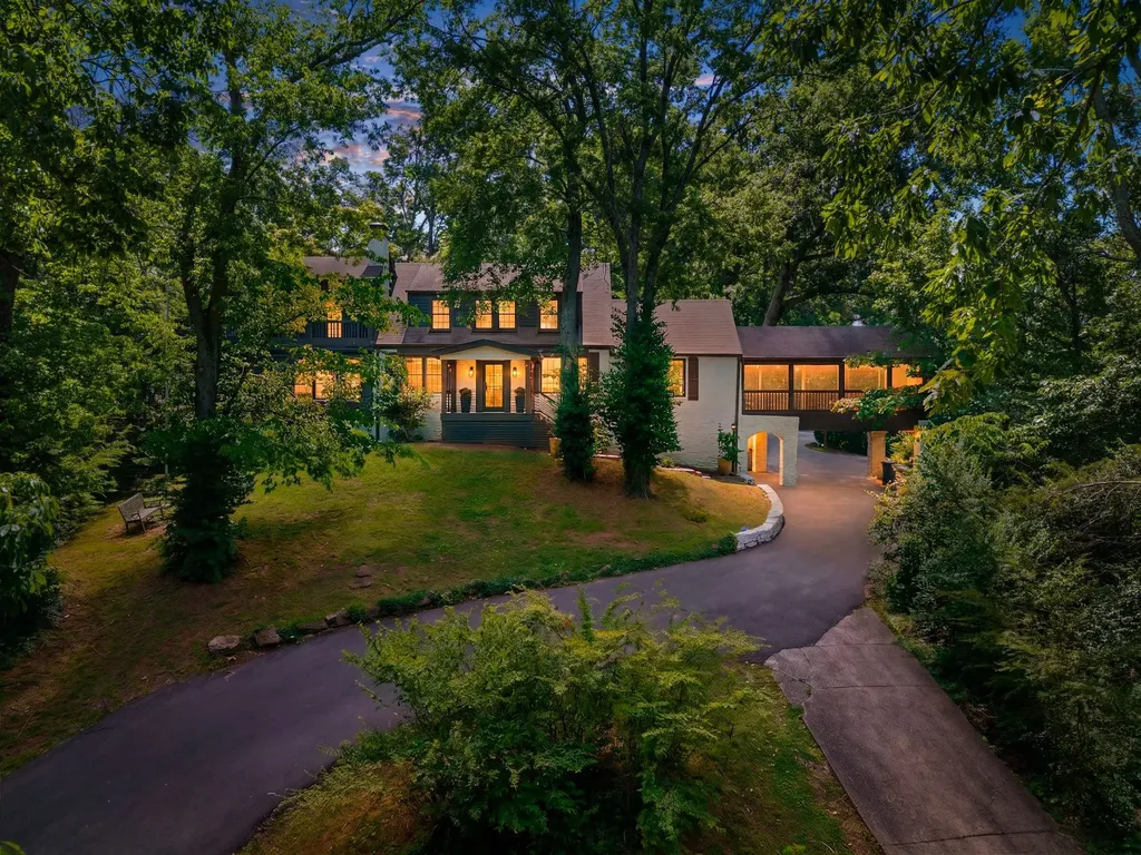 5400 Hillsboro Pike Nashville TN 37215