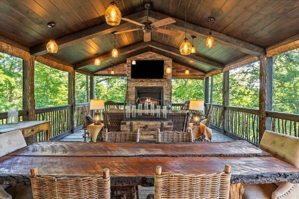 5400 Hillsboro Pike Nashville TN 37215