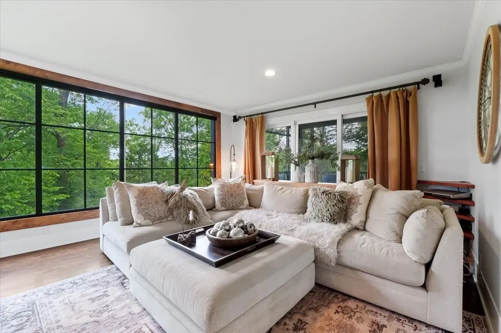 5400 Hillsboro Pike Nashville TN 37215
