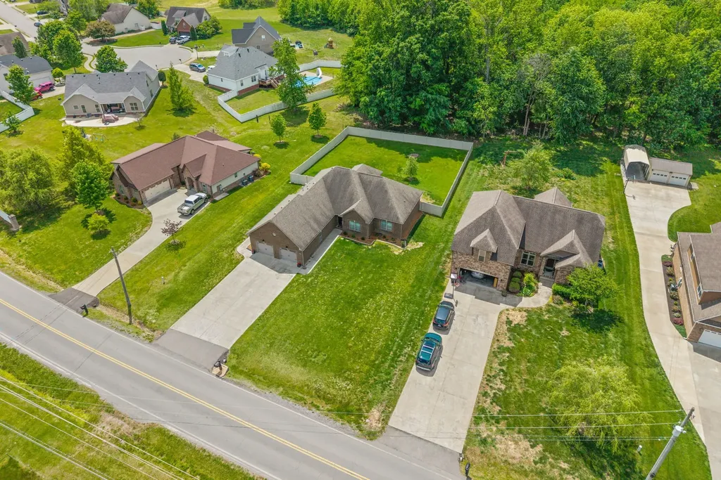 4262 Sango Road Clarksville TN 37043