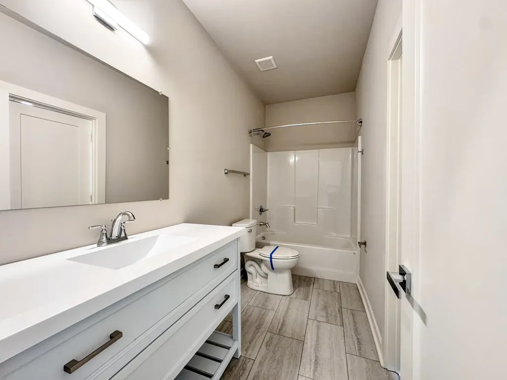 3615 Hydes Ferry Road Nashville TN 37218