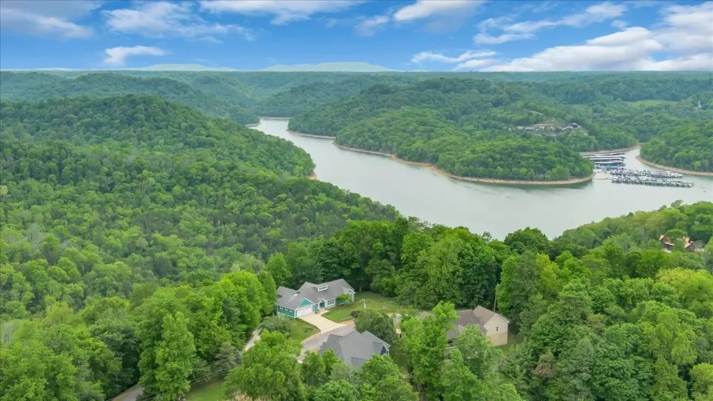 615 Seaton Drive Smithville TN 37166