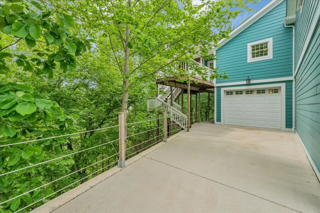 615 Seaton Drive Smithville TN 37166