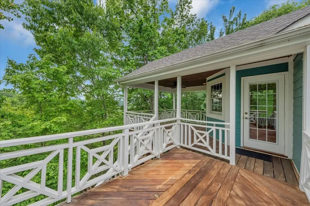 615 Seaton Drive Smithville TN 37166