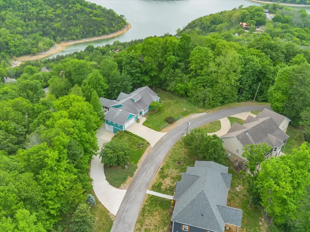 615 Seaton Drive Smithville TN 37166