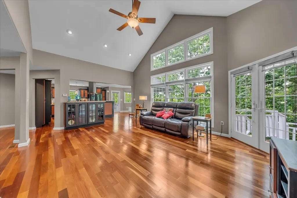 615 Seaton Drive Smithville TN 37166