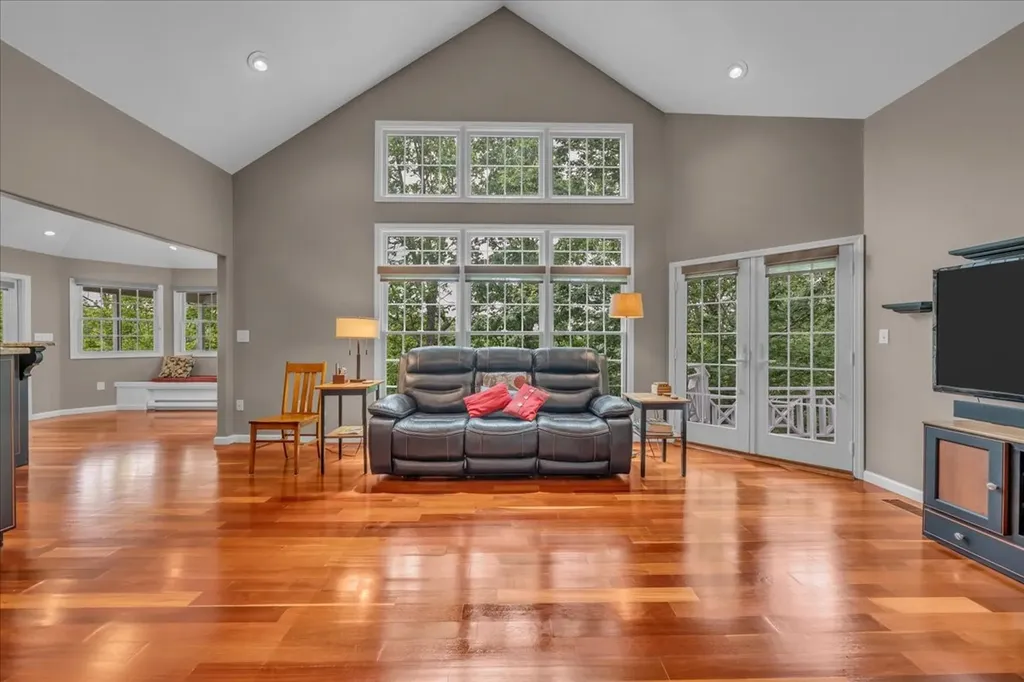 615 Seaton Drive Smithville TN 37166