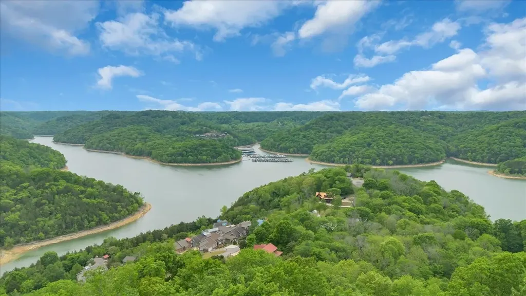 615 Seaton Drive Smithville TN 37166