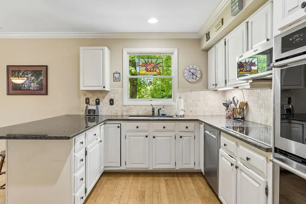 2832 Valley Road Nashville TN 37215