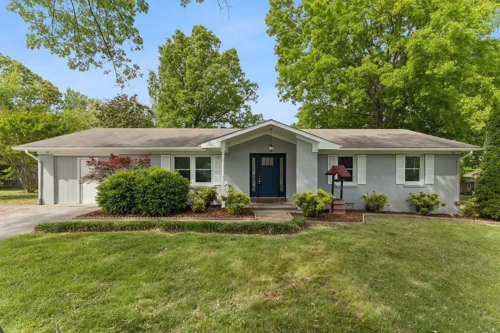 1612 Whippoorwill Drive Lawrenceburg TN 38464