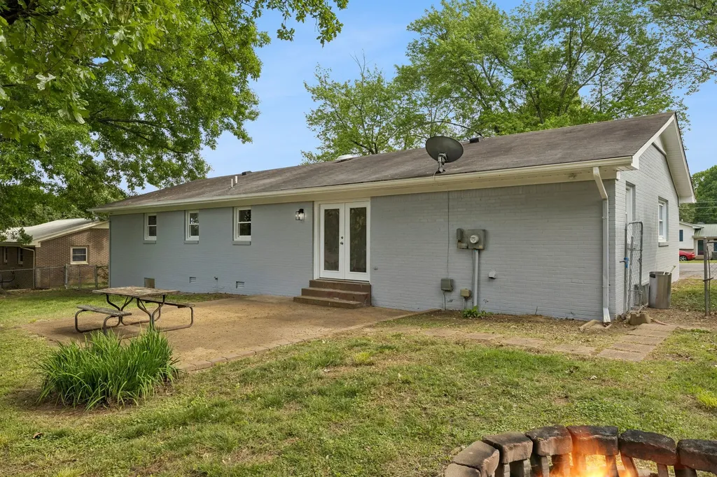 1612 Whippoorwill Drive Lawrenceburg TN 38464