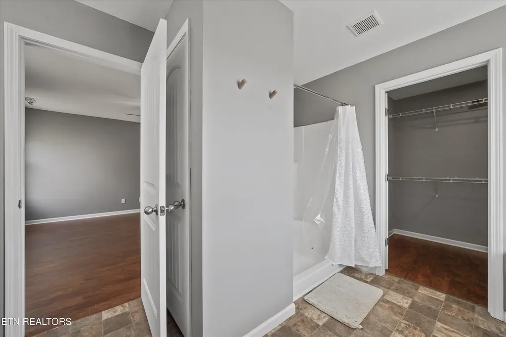 317 Caboose Lane Maryville TN 37804