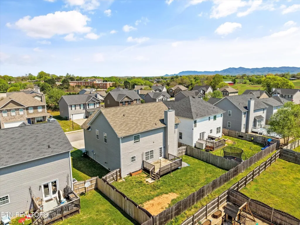 317 Caboose Lane Maryville TN 37804