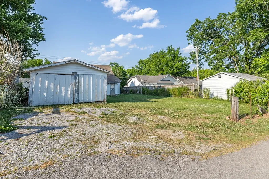 525 Maple Street Lewisburg TN 37091