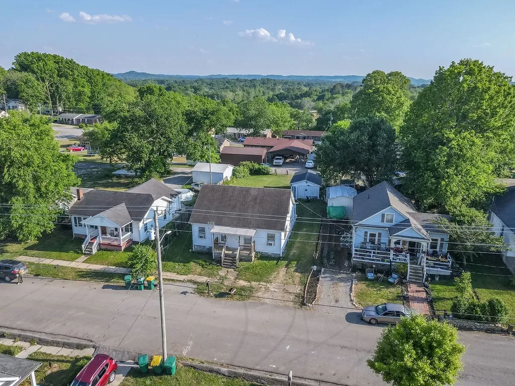 525 Maple Street Lewisburg TN 37091