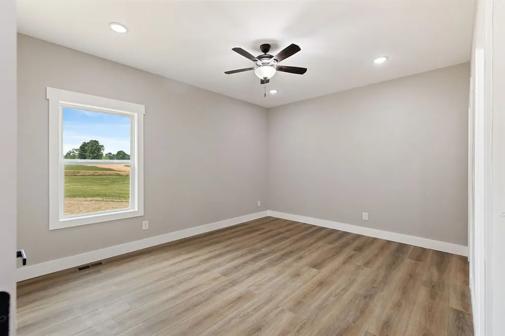 1116 Baker Lane Lawrenceburg TN 38464