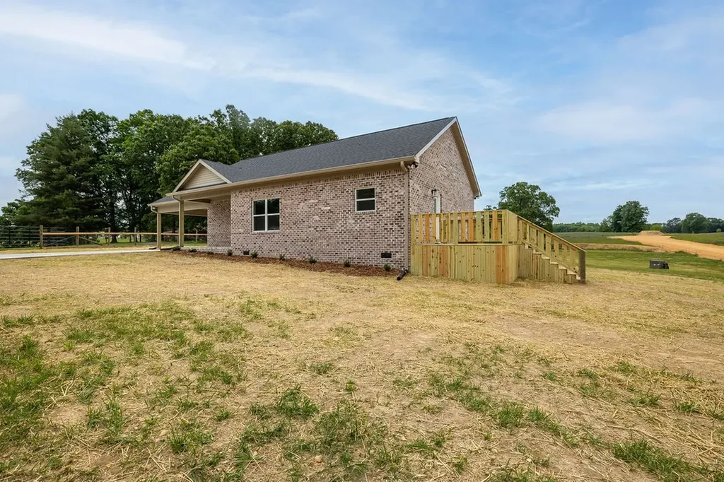 1116 Baker Lane Lawrenceburg TN 38464