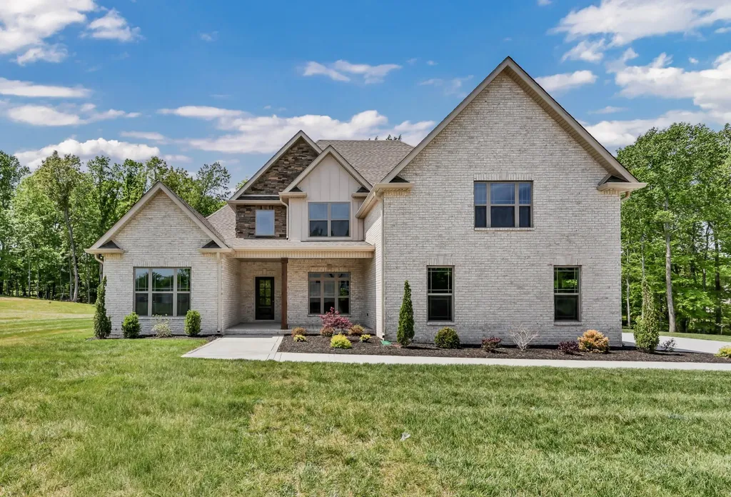 412 N Starwood Court Clarksville TN 37042