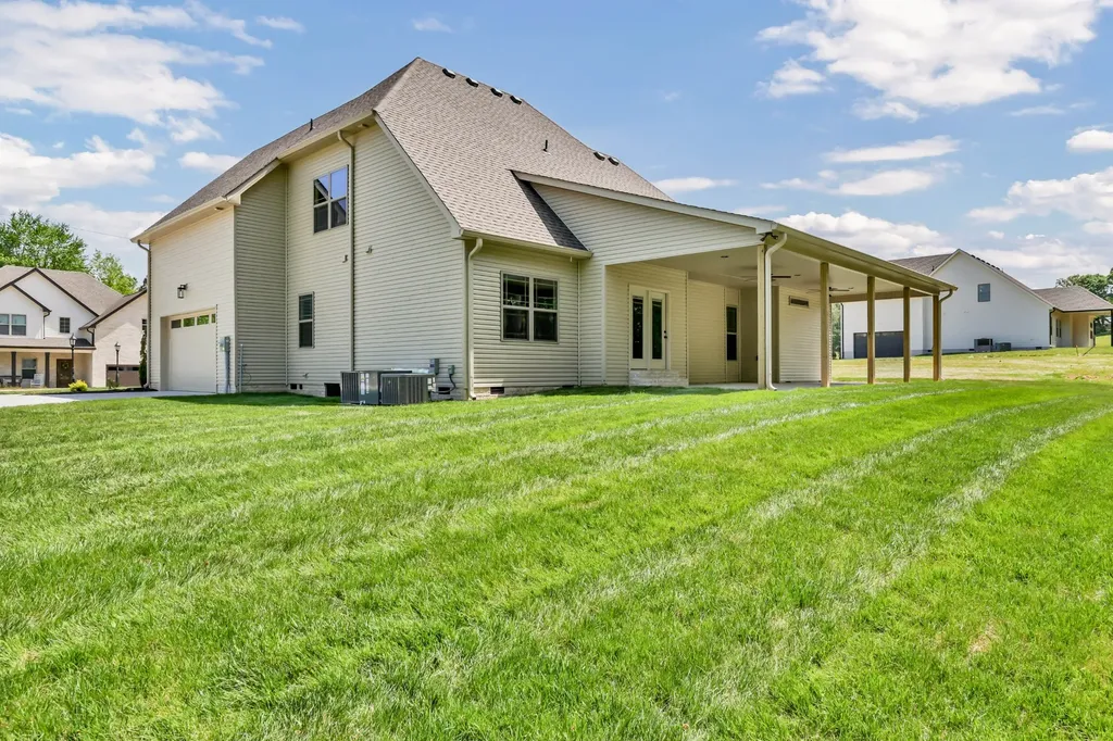412 N Starwood Court Clarksville TN 37042