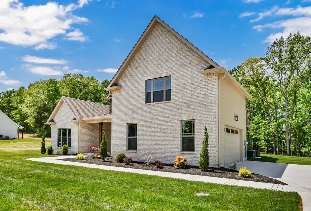 412 N Starwood Court Clarksville TN 37042