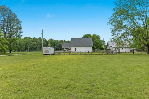 2236 Old Washington Road Cedar Hill TN 37032