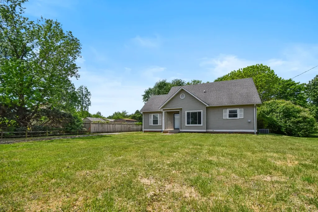 3394 Minor Drive Clarksville TN 37042
