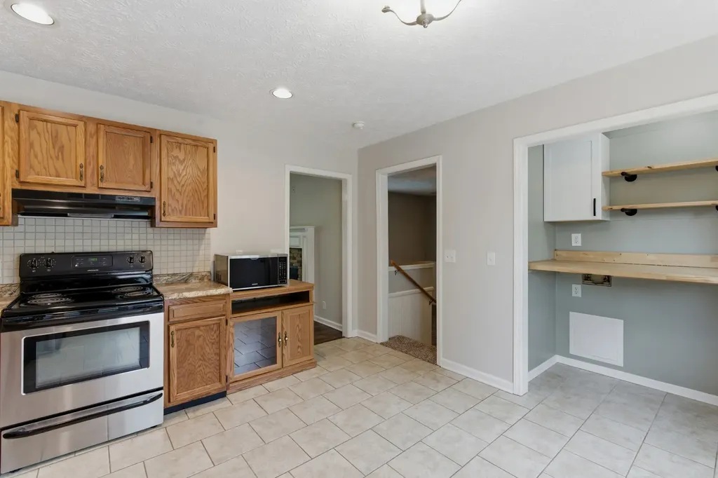 1019 Willowbank Dr, S Ashland City TN 37015