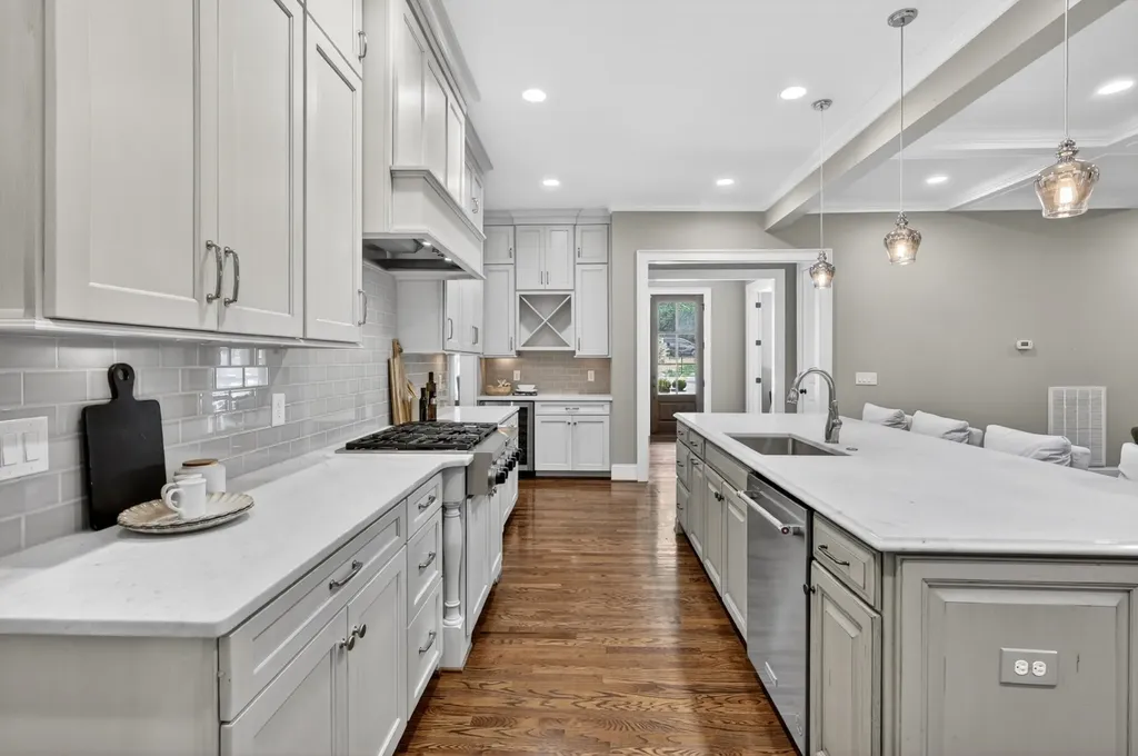 2303 20th Ave, S Nashville TN 37212