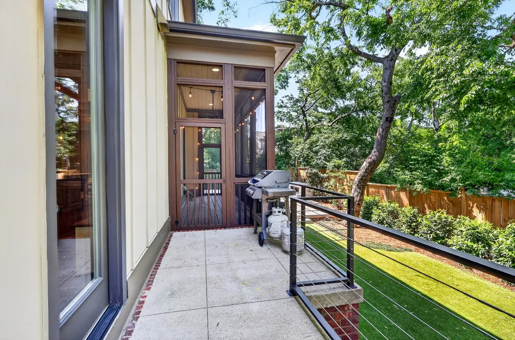 2303 20th Ave, S Nashville TN 37212