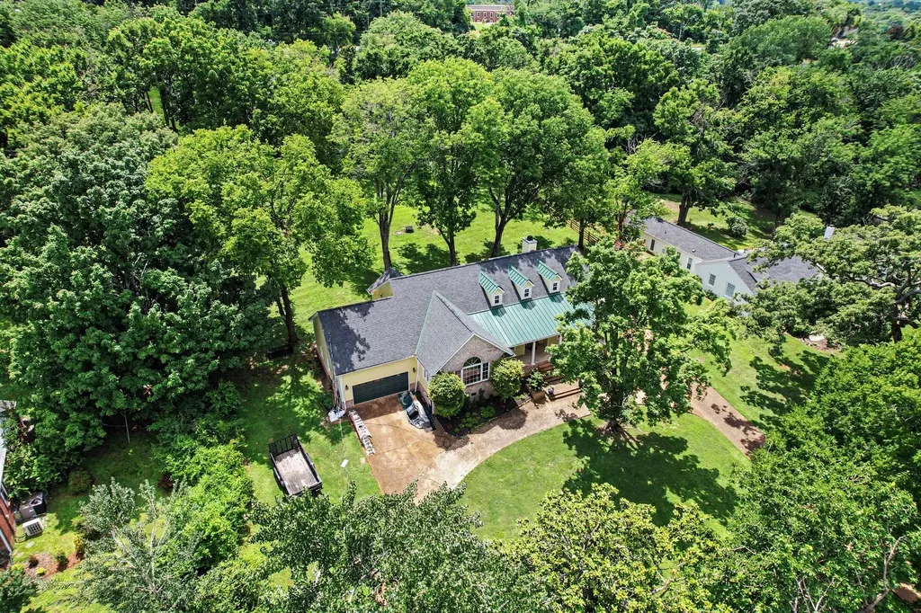 741 Elysian Fields Road, NE Nashville TN 37204