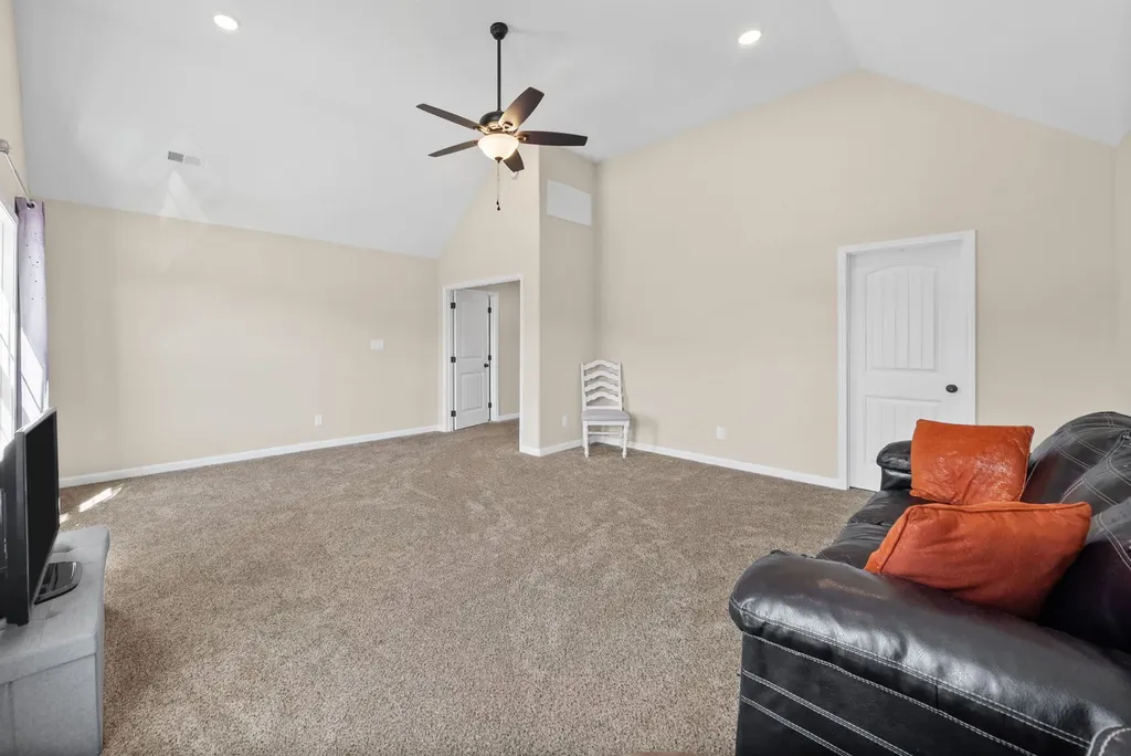 521 Castle Pinckney Lane Clarksville TN 37042