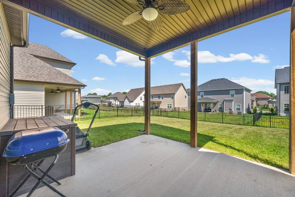 521 Castle Pinckney Lane Clarksville TN 37042