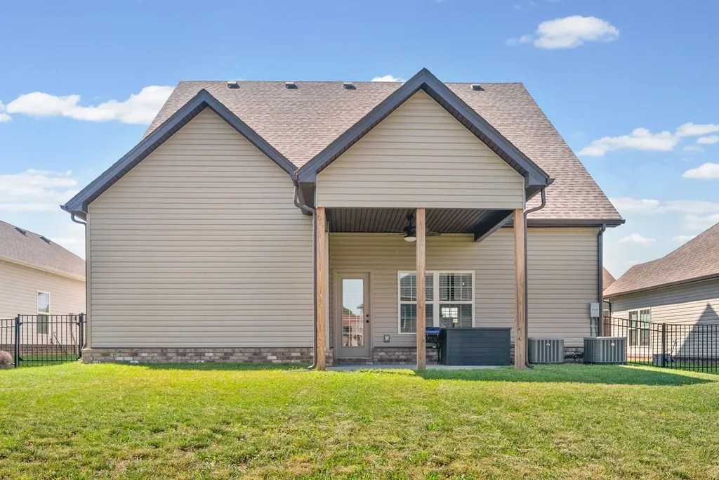 521 Castle Pinckney Lane Clarksville TN 37042