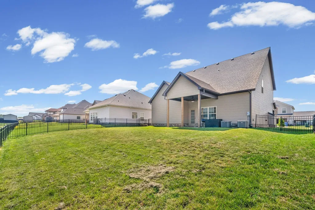 521 Castle Pinckney Lane Clarksville TN 37042