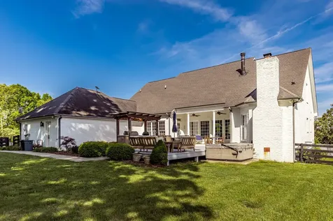 8137 Shoals Branch Road Primm Springs TN 38476