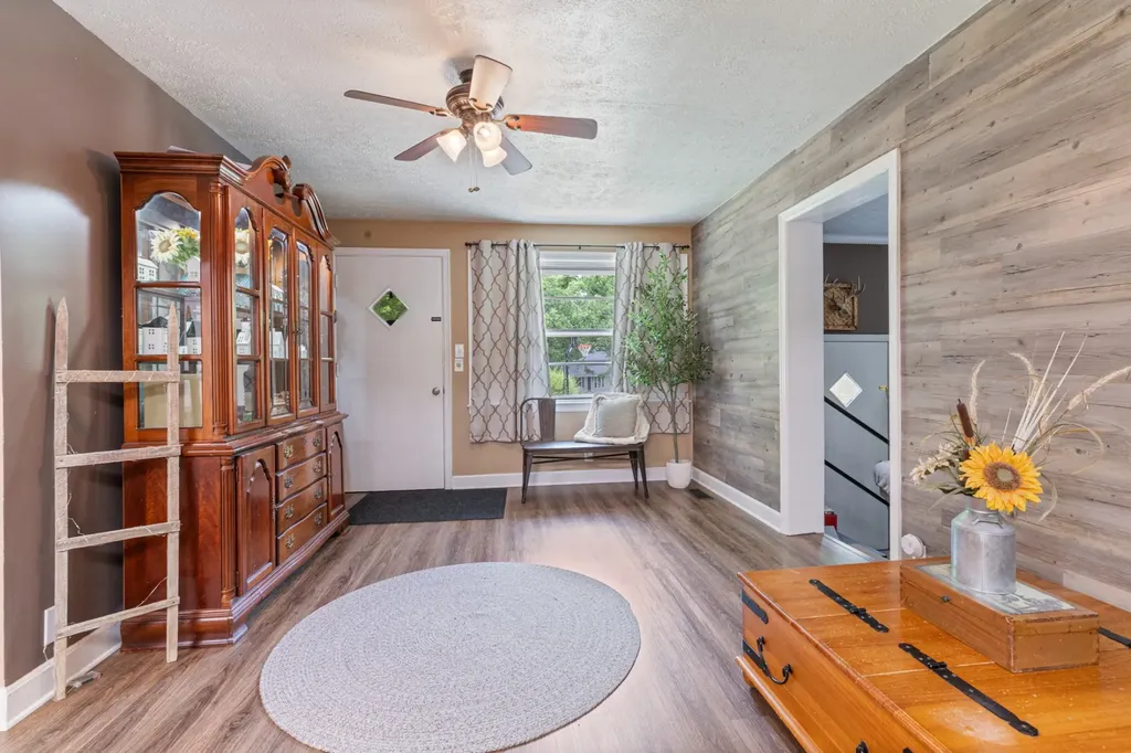 107 Shady Hill Road Dickson TN 37055