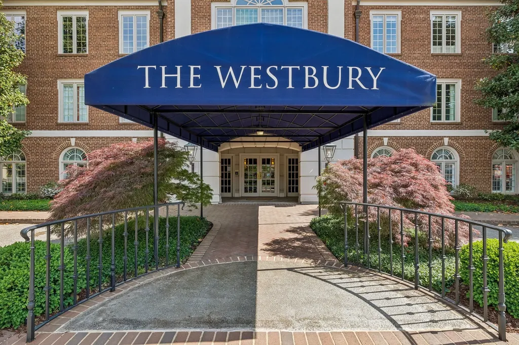3737 West End Avenue Nashville TN 37205