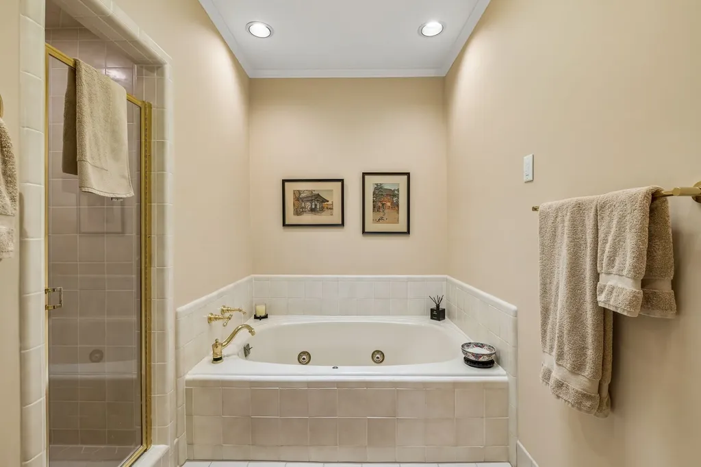 3737 West End Avenue Nashville TN 37205