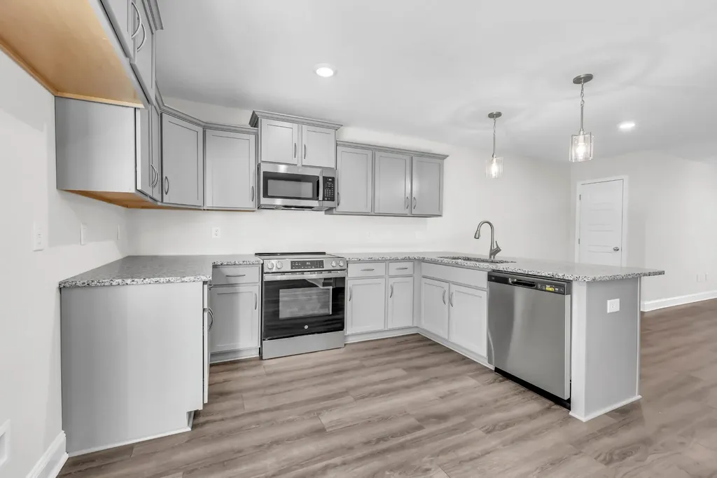 127 Quarry Point Drive Clarksville TN 37043